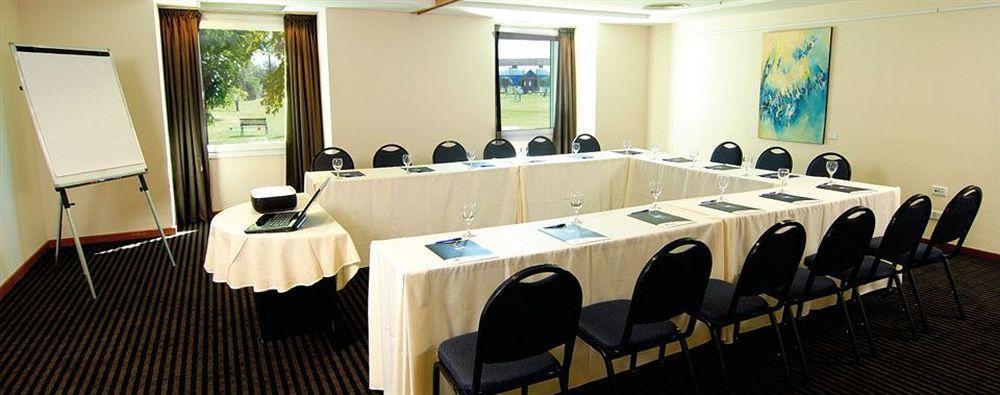 Hotel Aeroparque Inn & Suites Буенос Айрес Бизнес снимка